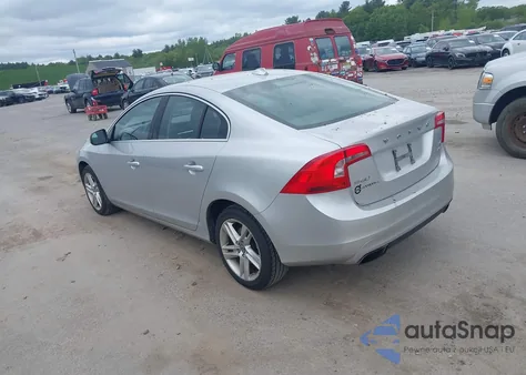 2015 Volvo S60 T5 Premier из США, поврежденный, VIN YV1612TB0F2316022